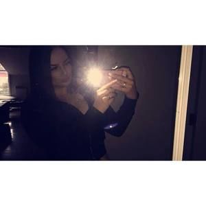 Meet your Posher, Cynthia